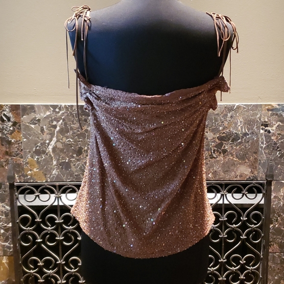 Tank - Picture 2 of 4